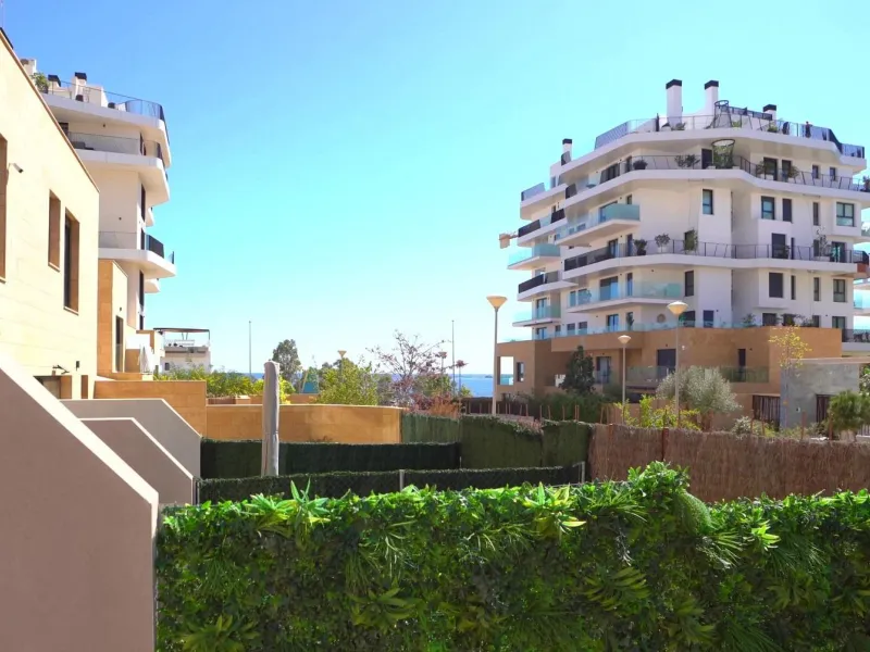 🌴 Luxury property by the sea!
