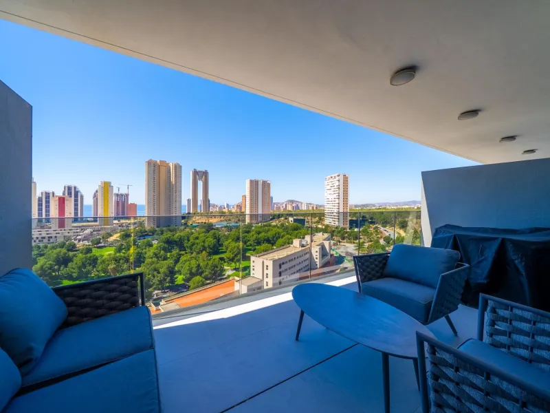 Spacious 2-Bedroom Apartment in the Eagle Tower Complex