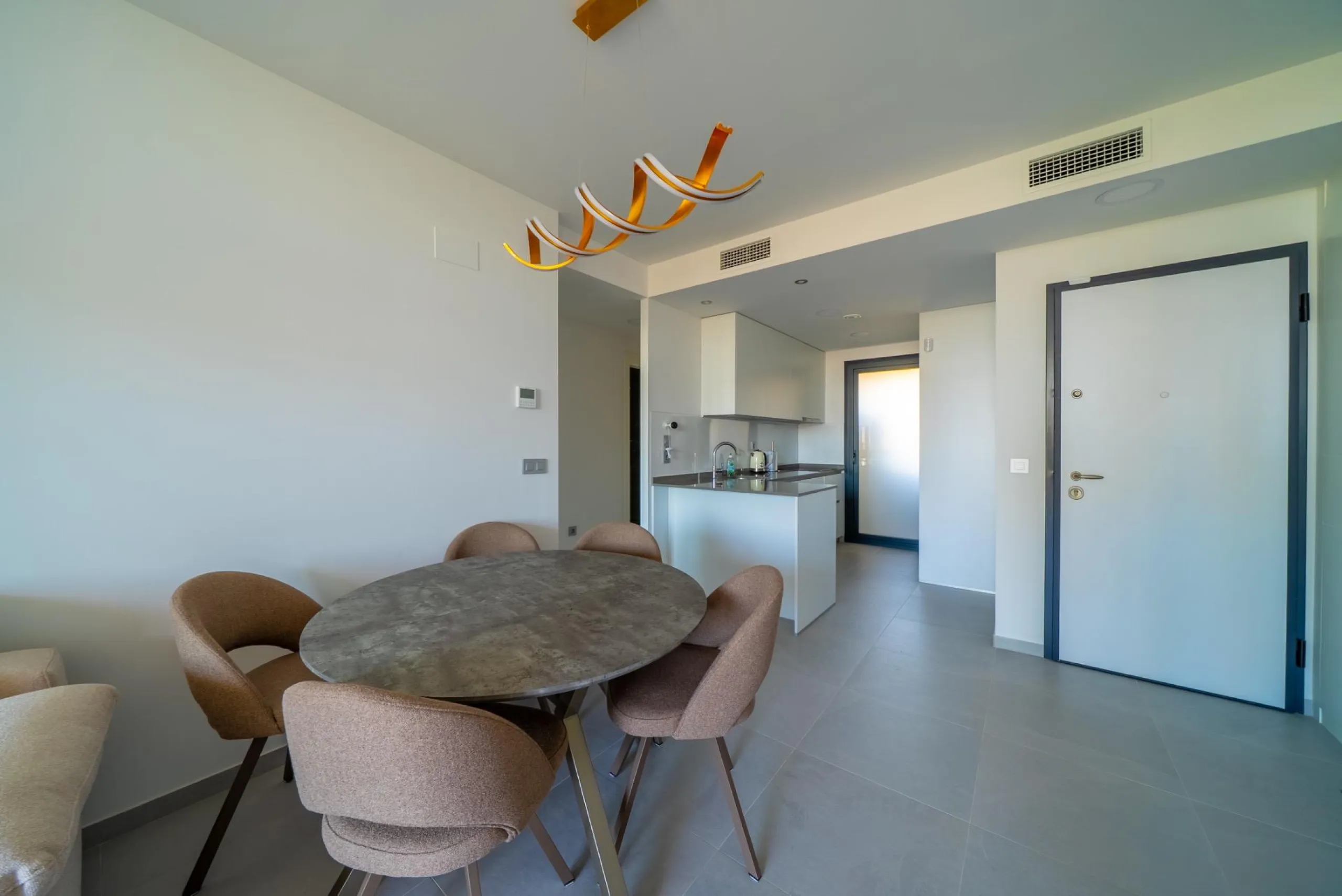 Spacious 2-Bedroom Apartment in the Eagle Tower Complex