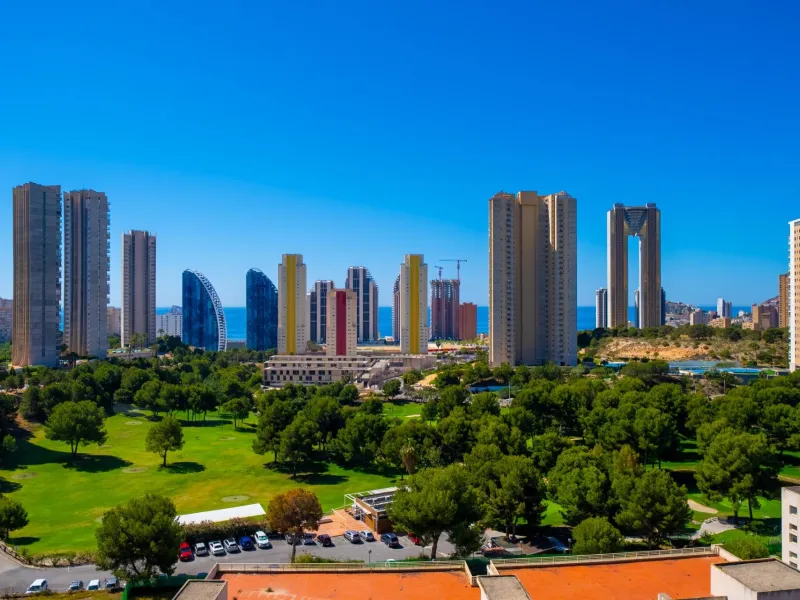 Spacious 2-Bedroom Apartment in the Eagle Tower Complex