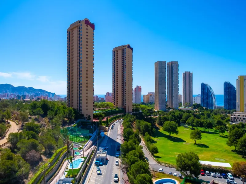 Spacious 2-Bedroom Apartment in the Eagle Tower Complex