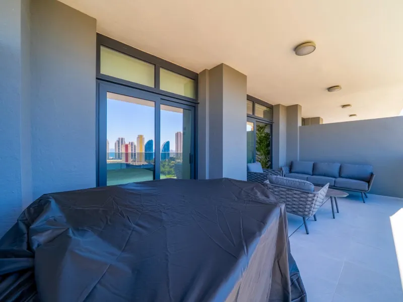 Spacious 2-Bedroom Apartment in the Eagle Tower Complex