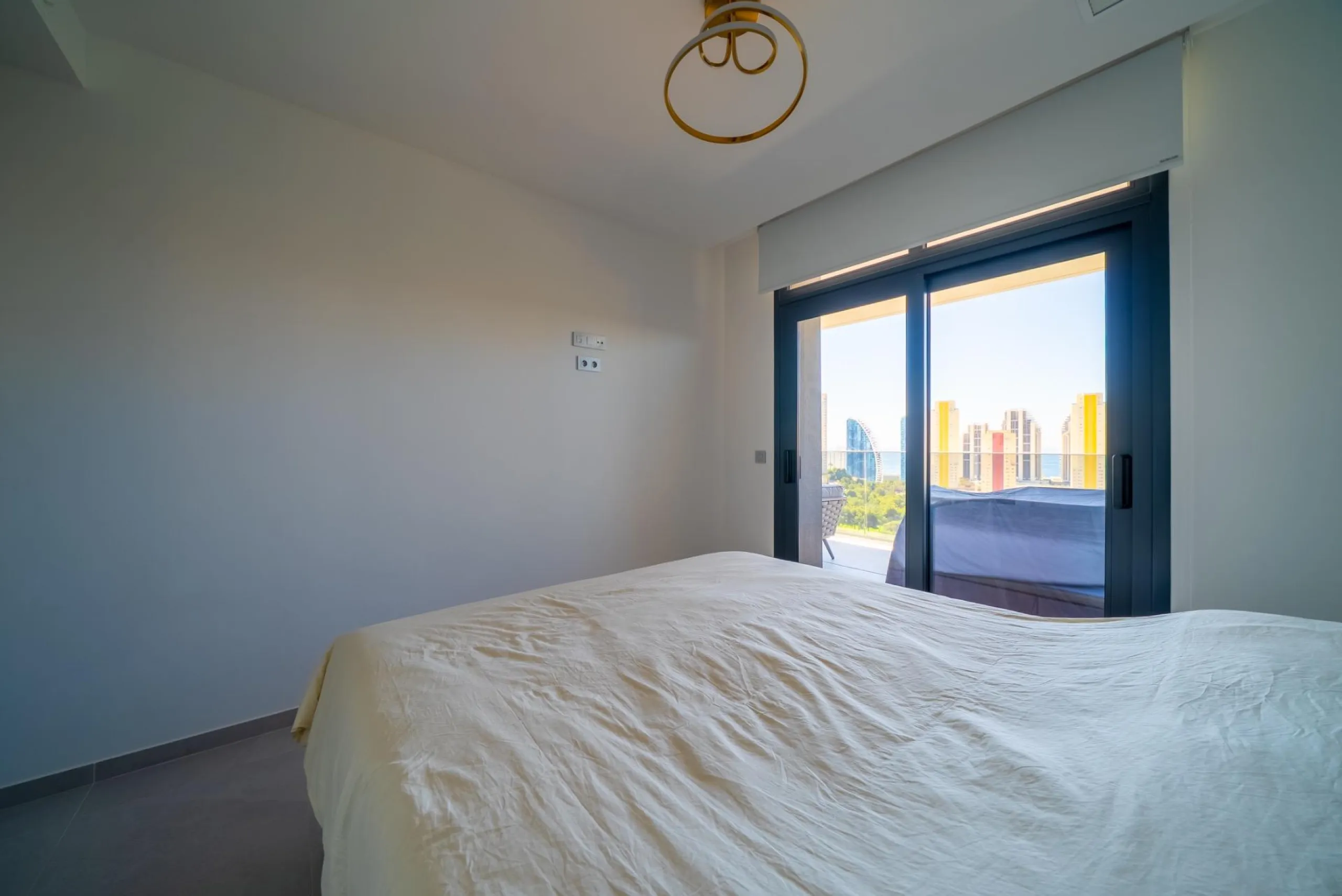 Spacious 2-Bedroom Apartment in the Eagle Tower Complex