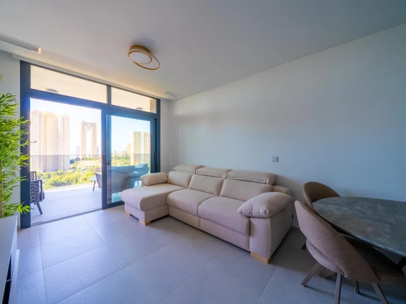 Spacious 2-Bedroom Apartment in the Eagle Tower Complex