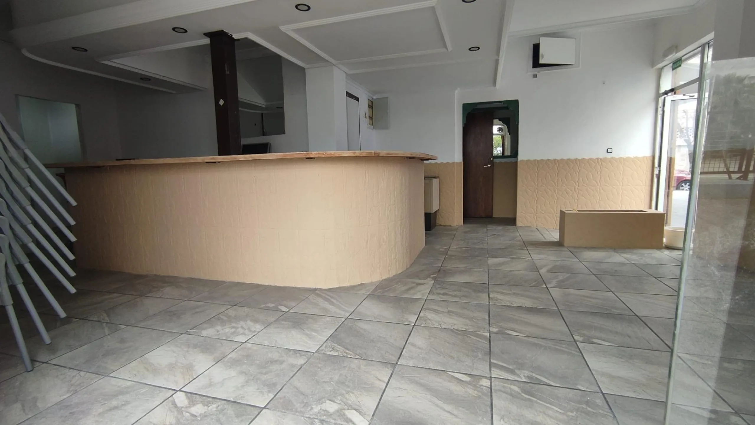 Bar - restaurant with licence in San Gabriel Alicante