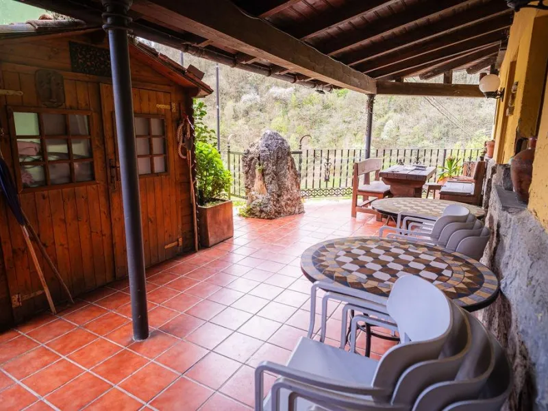 Hotel in Pola de Lena
