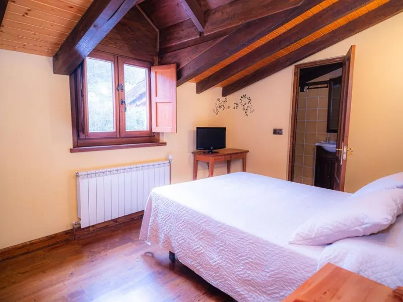 Hotel in Pola de Lena