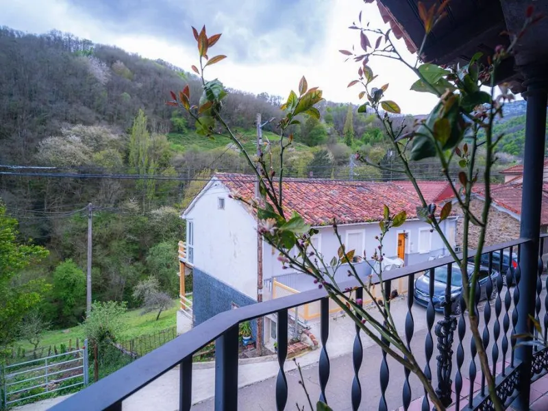 Hotel in Pola de Lena