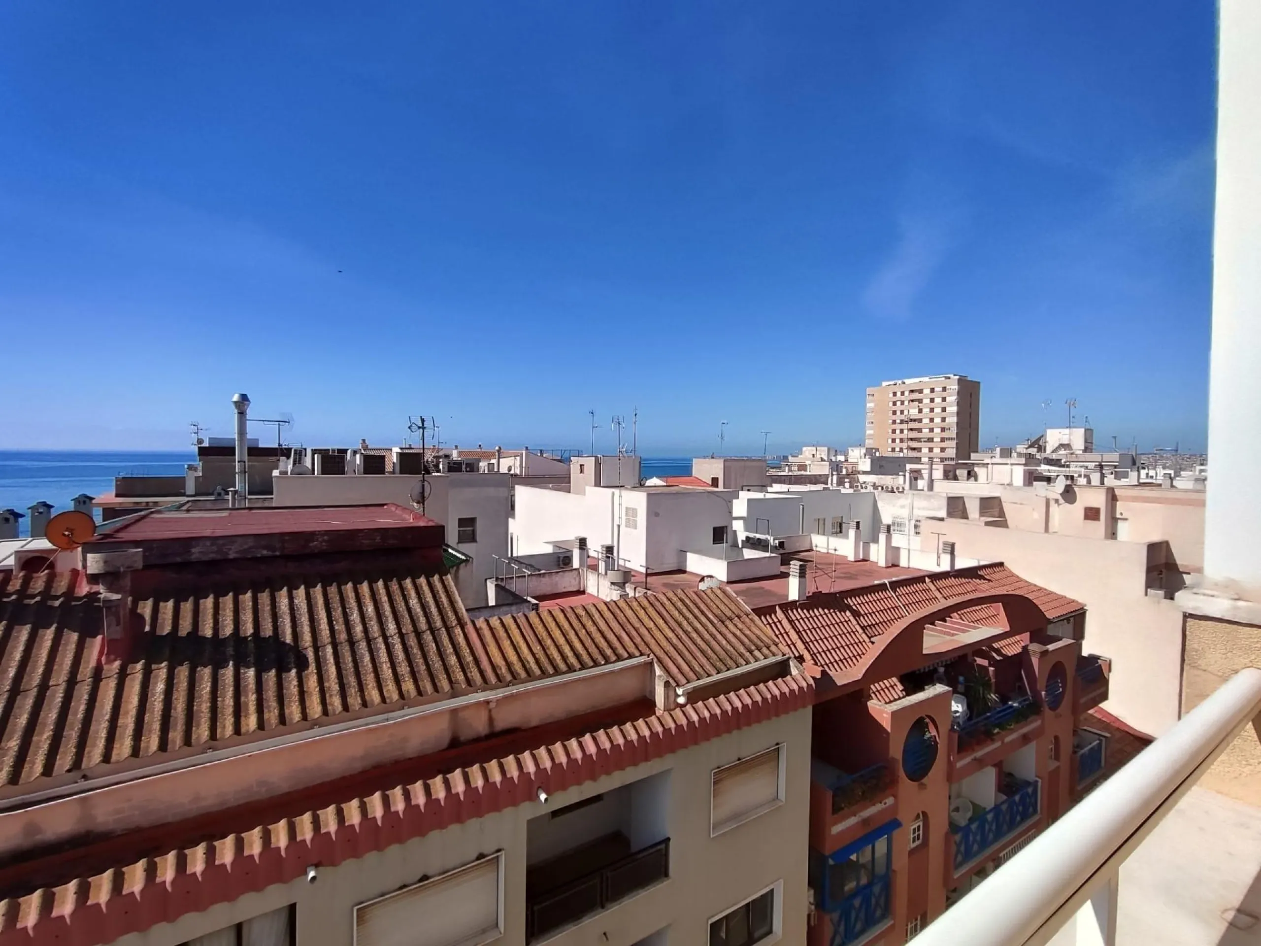 Espectacular Ático en Torrevieja con Vistas al Mar