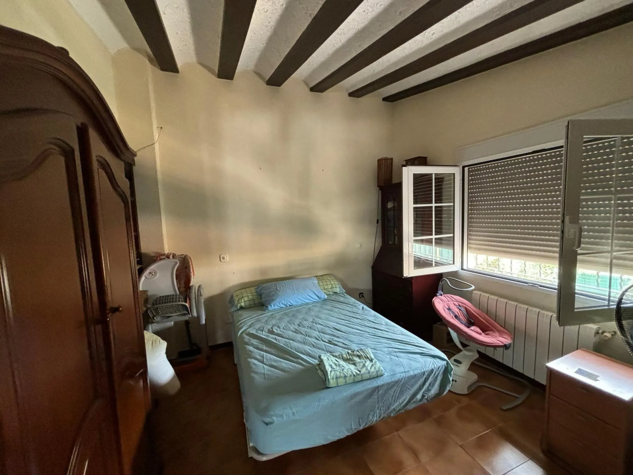 VILLA ESTILO MEDITERRANEO CON PISCINA PRIVADA. 4 DORM. 4 BAÑOS. CON PARCELO DE 900 M2.