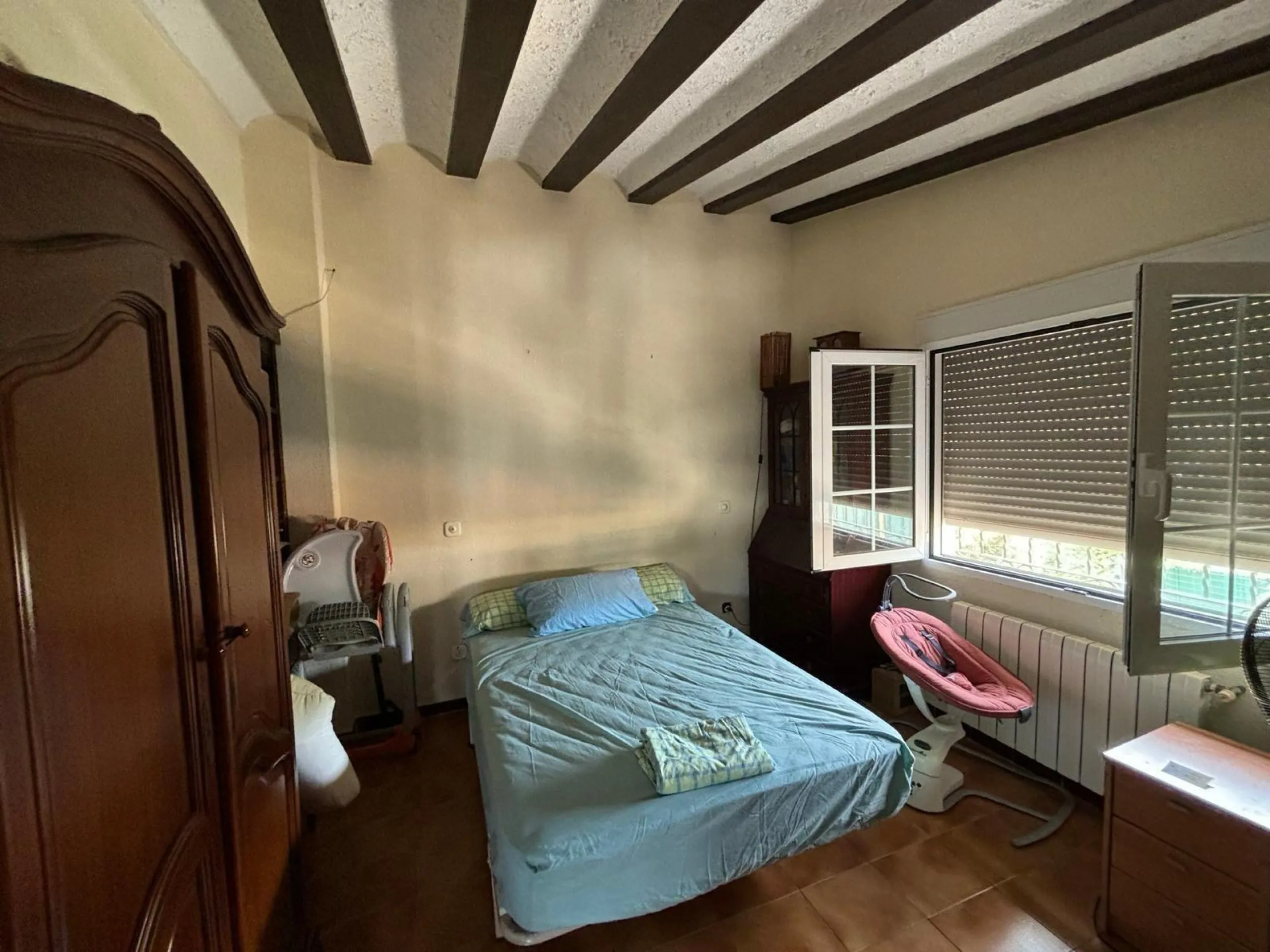 VILLA ESTILO MEDITERRANEO CON PISCINA PRIVADA. 4 DORM. 4 BAÑOS. CON PARCELO DE 900 M2.