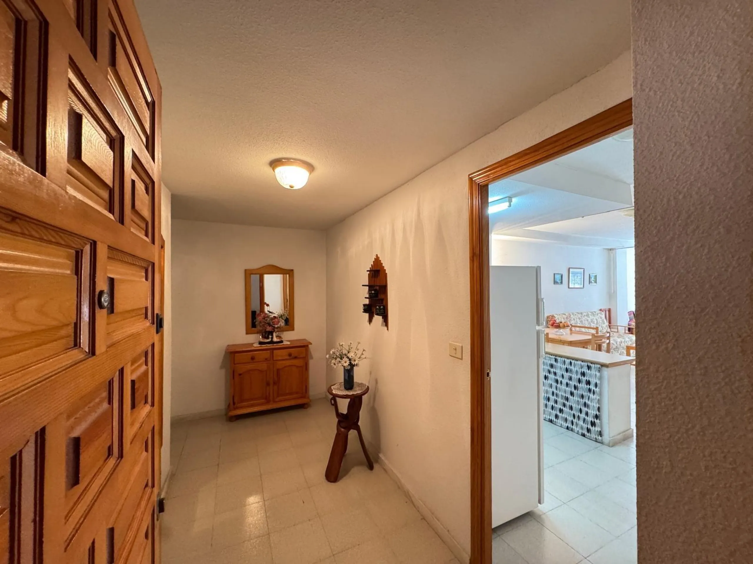AMPLIO APARTAMENTO DE 99 M2 A 350 METROS DE PLAYA DEL CURA. 2 DORM. 1 BAÑO.