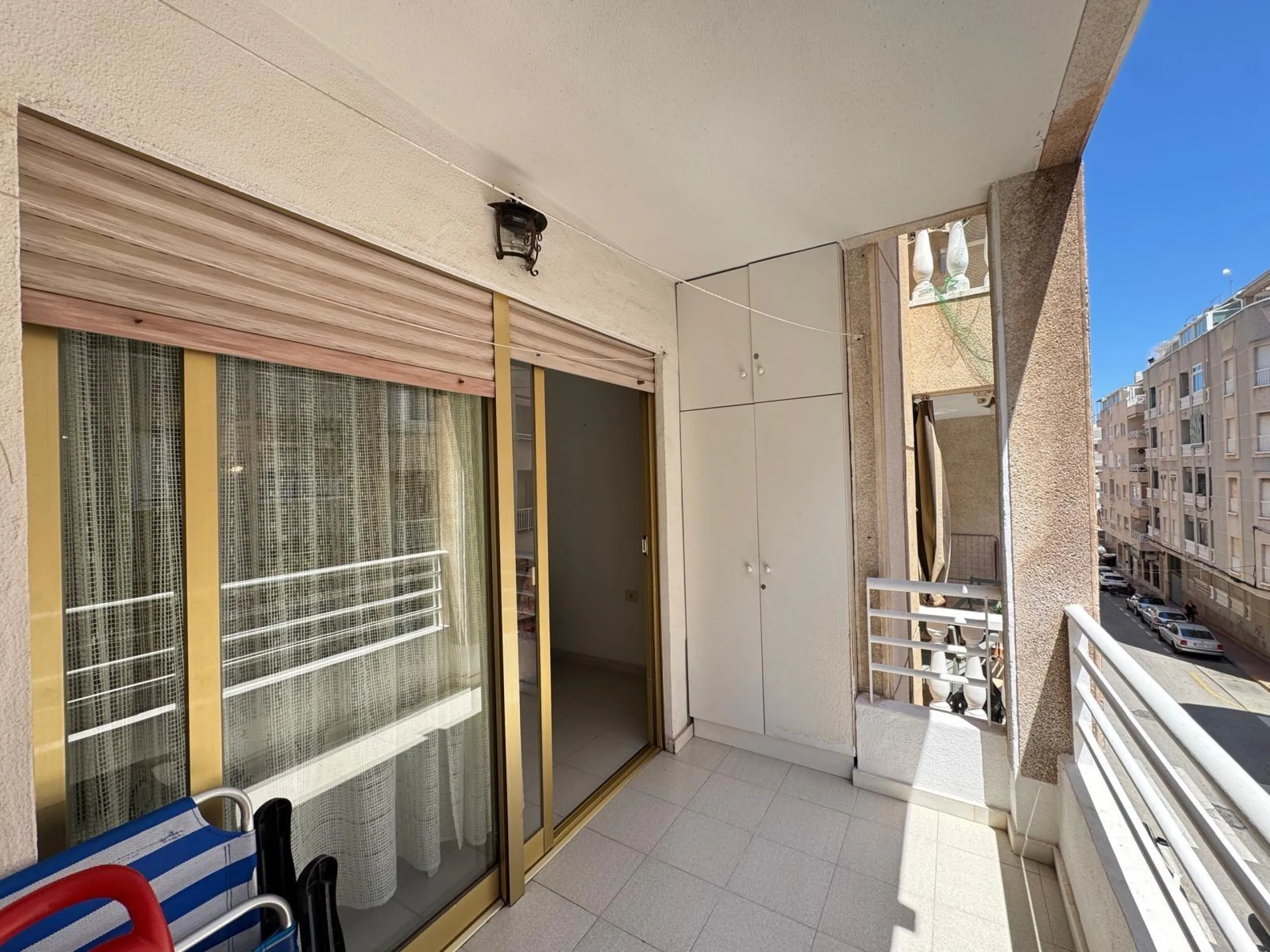 AMPLIO APARTAMENTO DE 99 M2 A 350 METROS DE PLAYA DEL CURA. 2 DORM. 1 BAÑO.