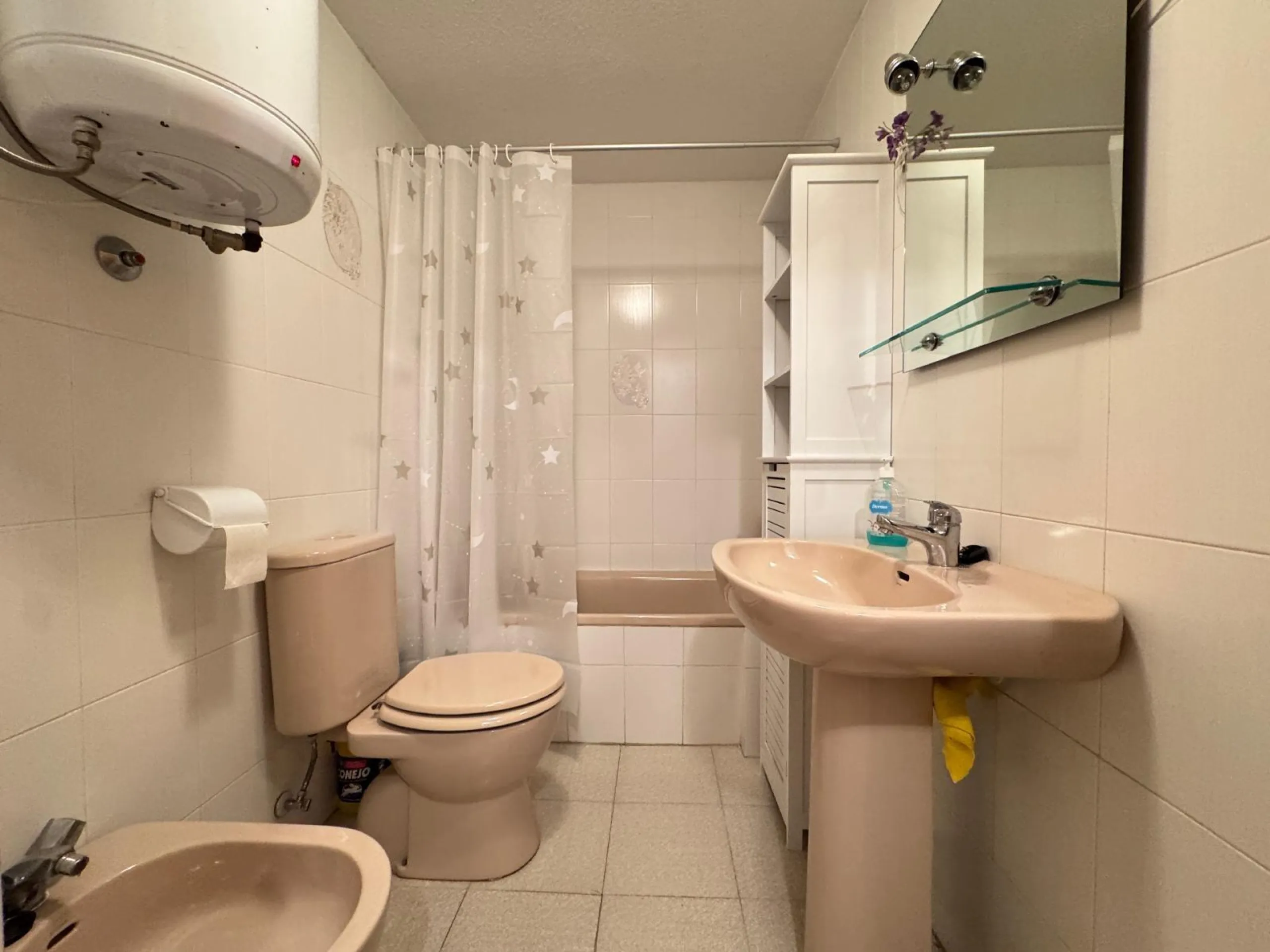AMPLIO APARTAMENTO DE 99 M2 A 350 METROS DE PLAYA DEL CURA. 2 DORM. 1 BAÑO.
