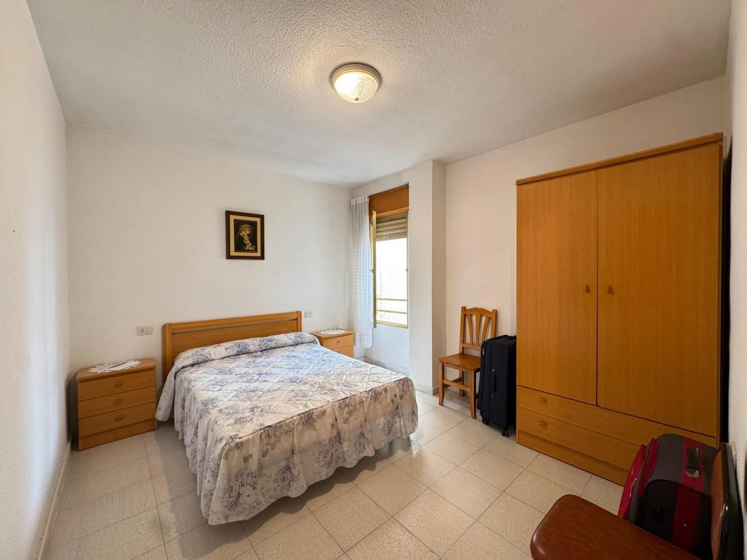 AMPLIO APARTAMENTO DE 99 M2 A 350 METROS DE PLAYA DEL CURA. 2 DORM. 1 BAÑO.