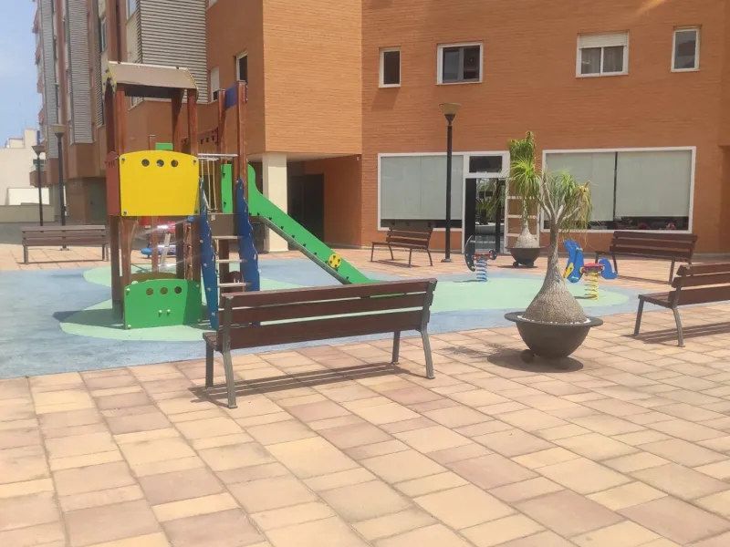 Impecable vivienda en urbanización tranquila cerca de la playa