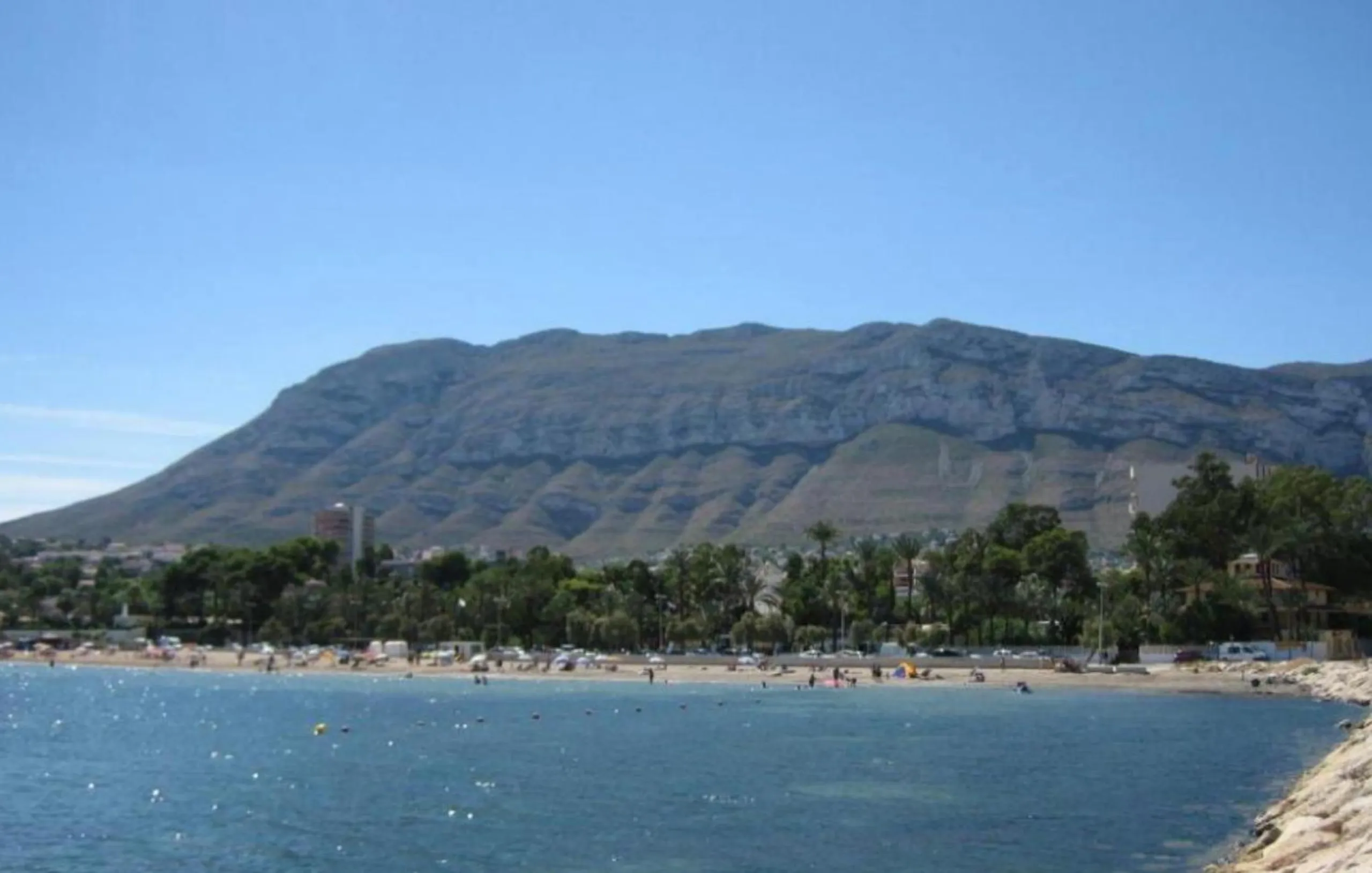 🌟 ¡Descubre el Complejo Residencial de Tus Sueños en el Valle de Jalón! 🌟