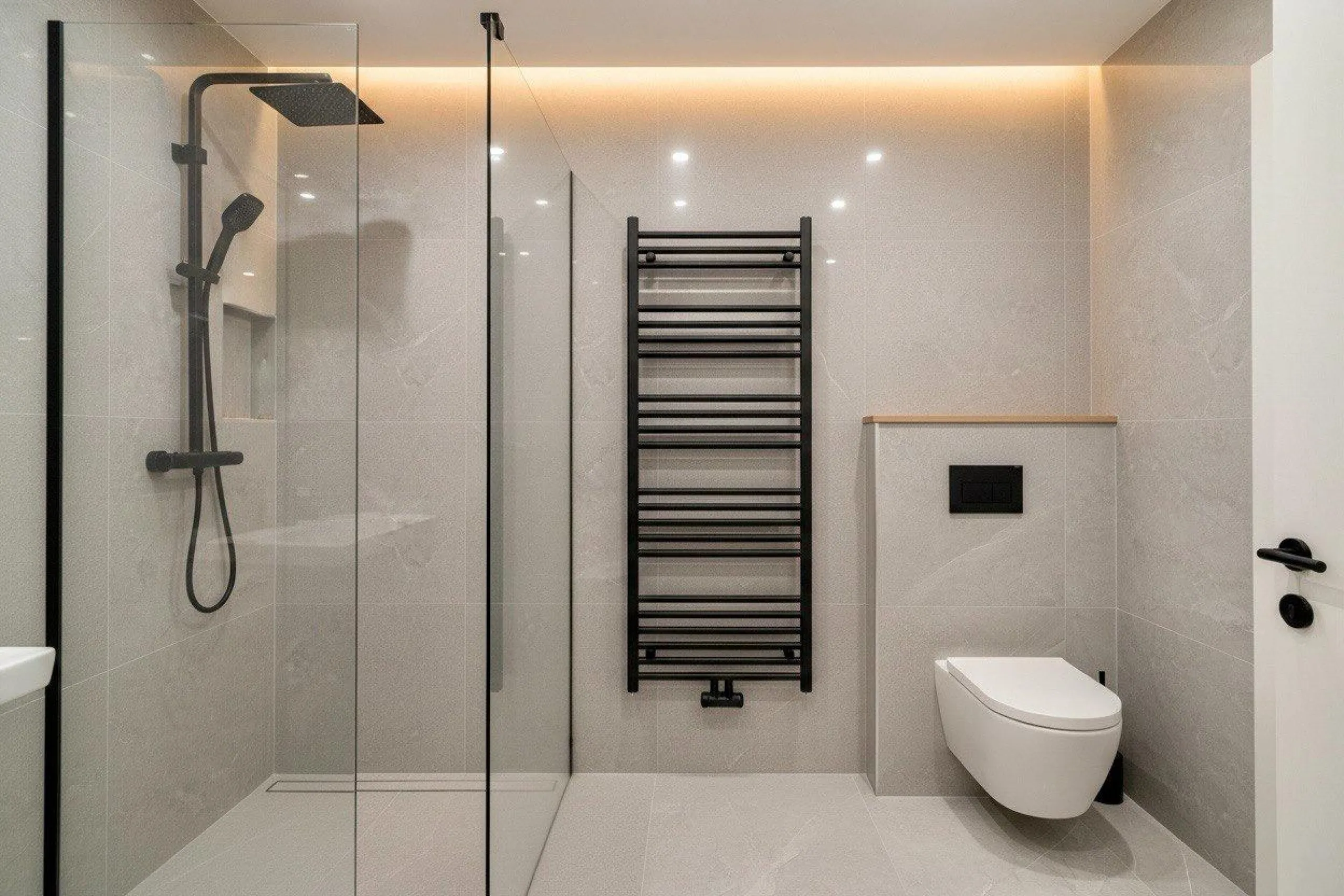 Luxury Residence with Private Sauna and Lounge Bar in Chueca, Madrid
