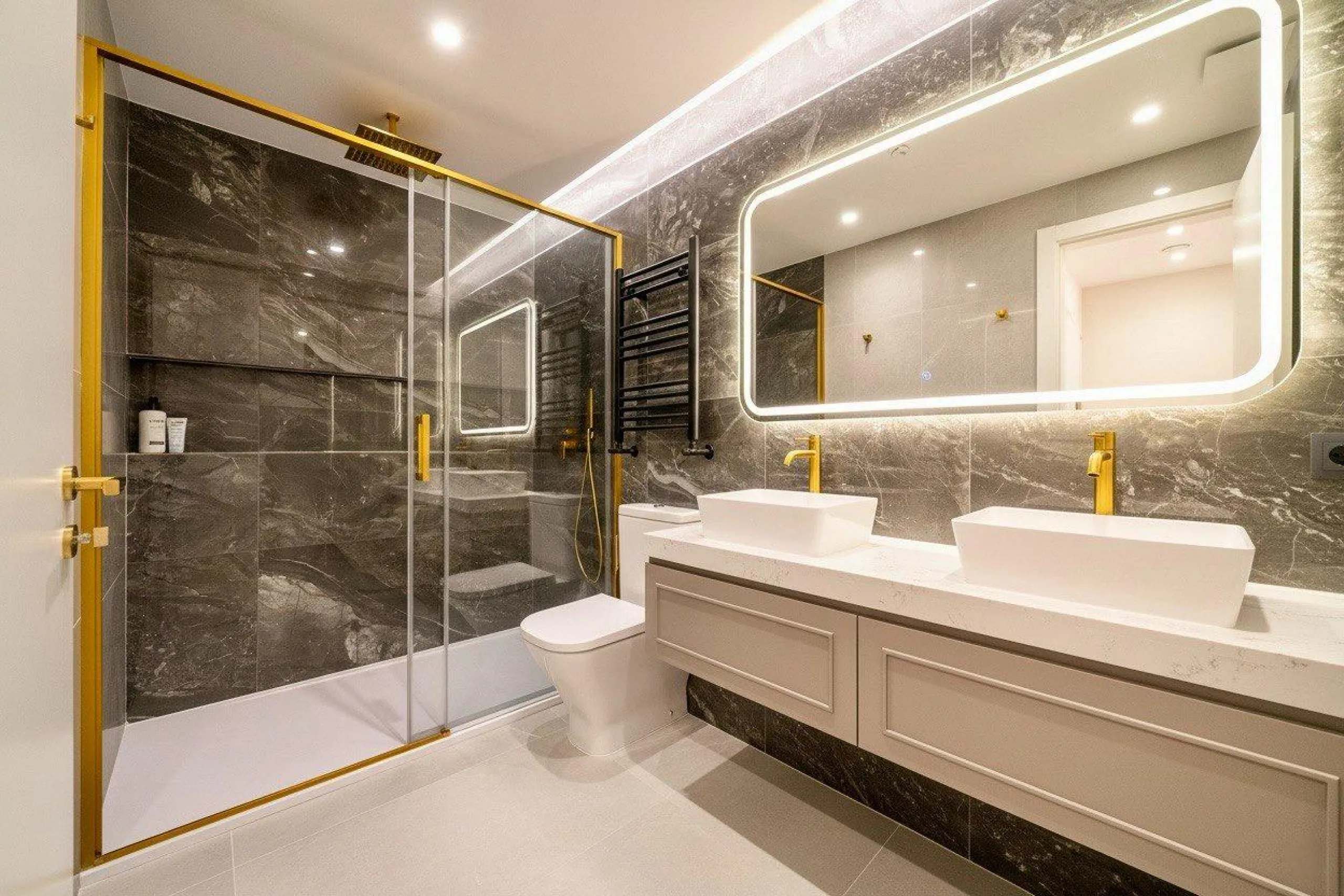 Luxury Residence with 360° Views and Three Parking Spaces in Castellana, Madrid