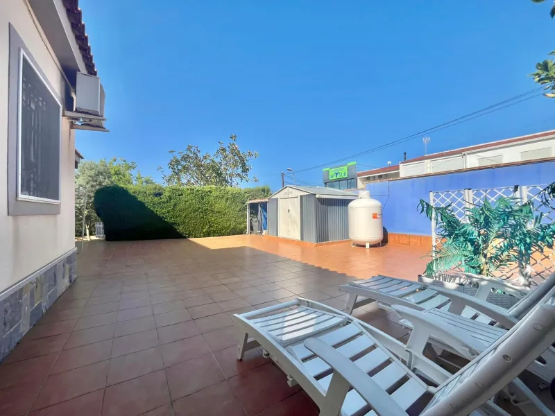 Mediterranean Charm in Los Balcones, Torrevieja