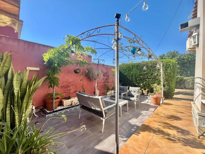 Mediterranean Charm in Los Balcones, Torrevieja