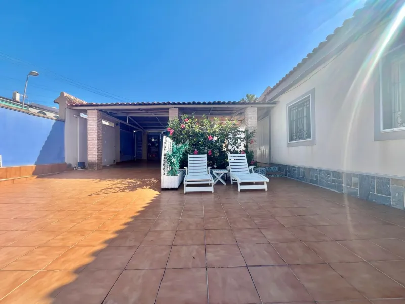 Mediterranean Charm in Los Balcones, Torrevieja