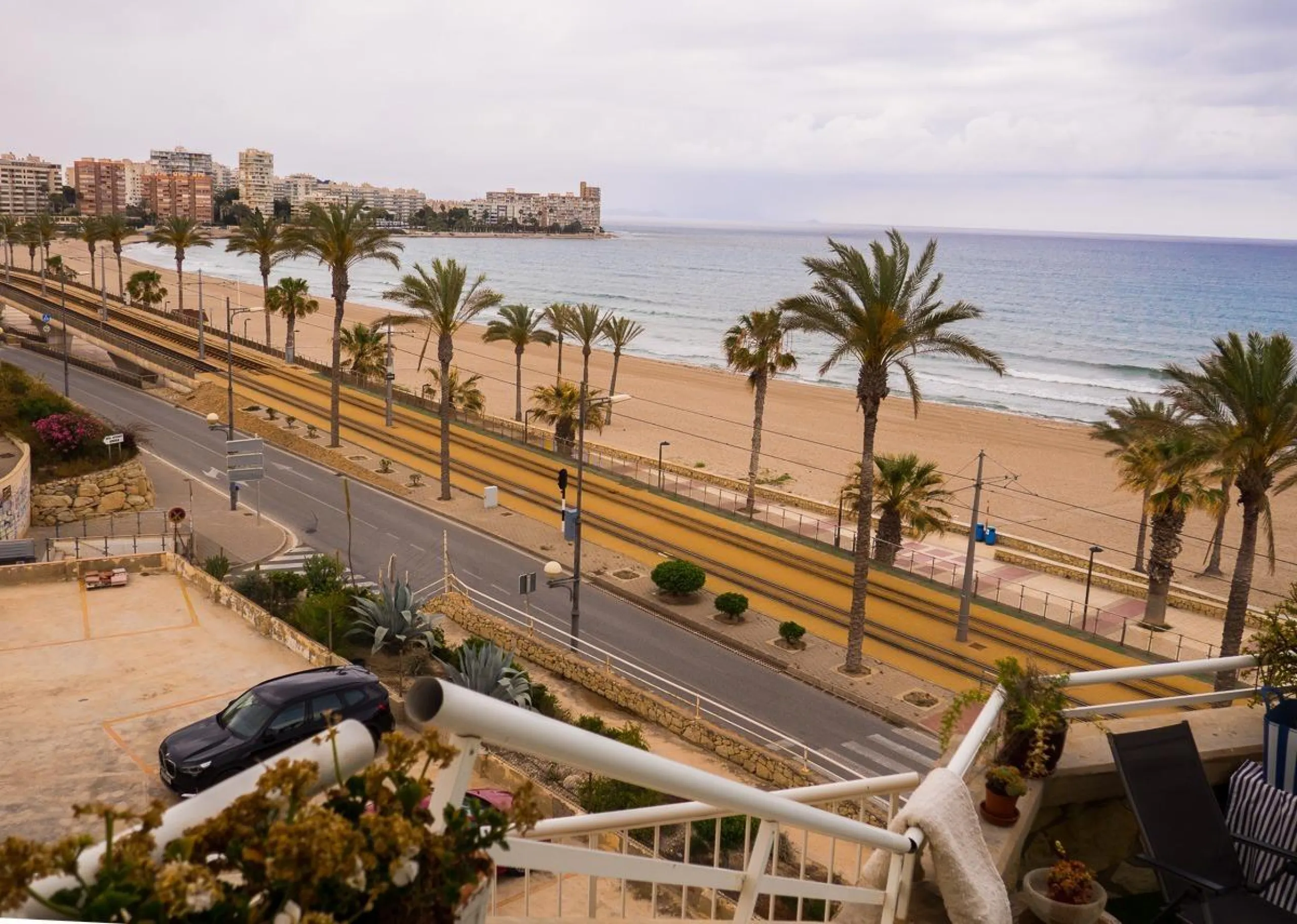 Piso en Primera Línea de Playa Muchavista, El Campello
