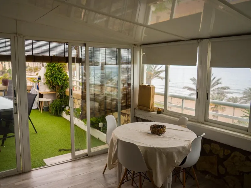 Piso en Primera Línea de Playa Muchavista, El Campello