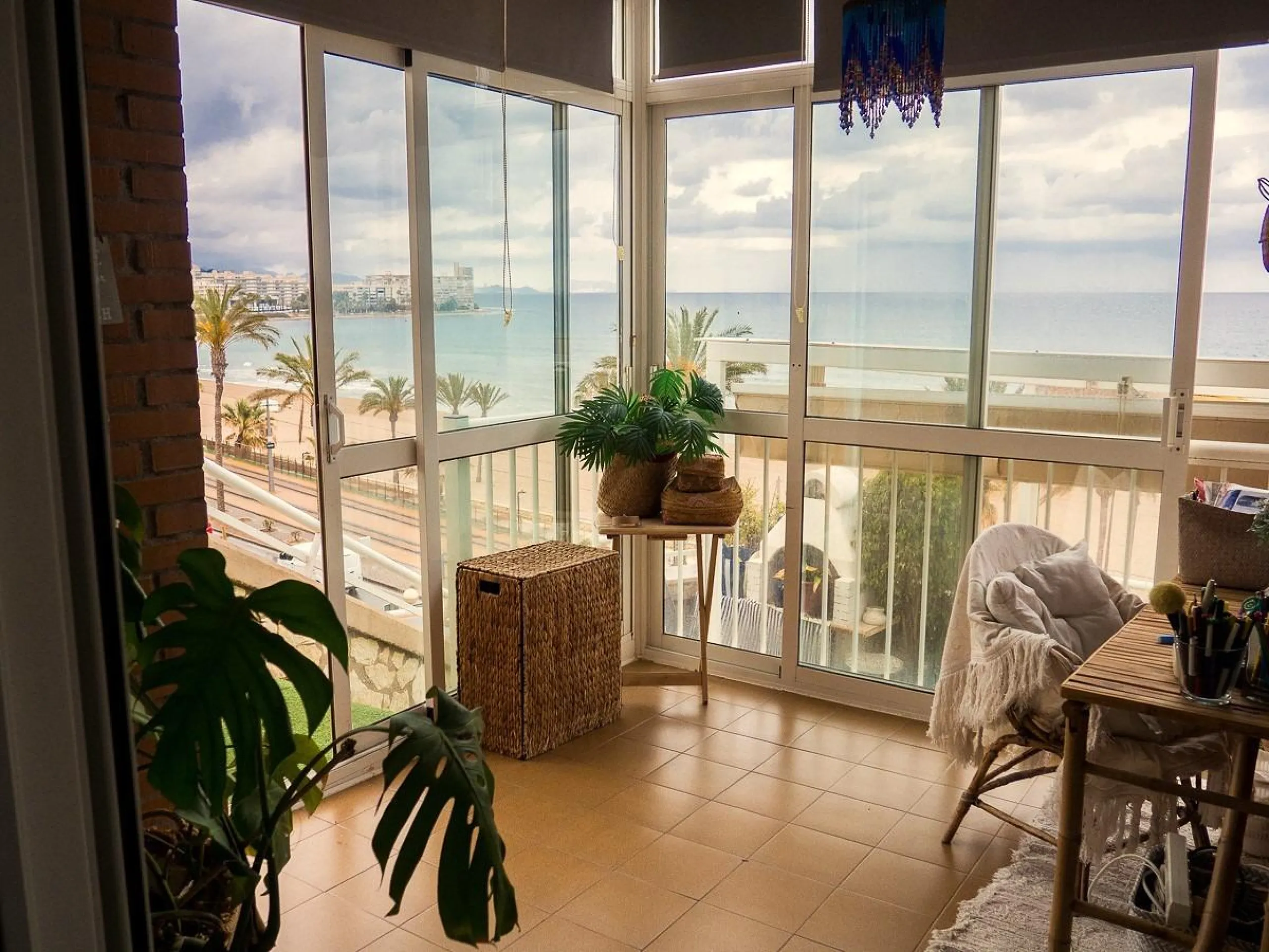 Piso en Primera Línea de Playa Muchavista, El Campello