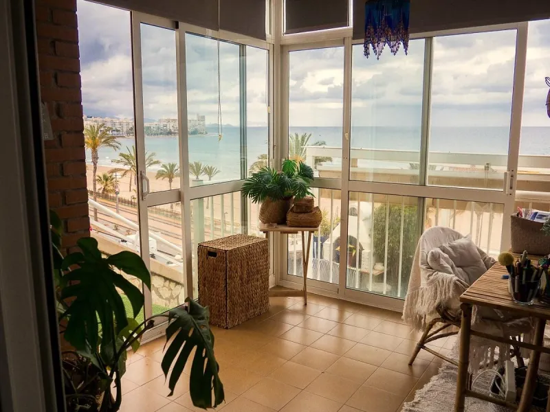 Piso en Primera Línea de Playa Muchavista, El Campello