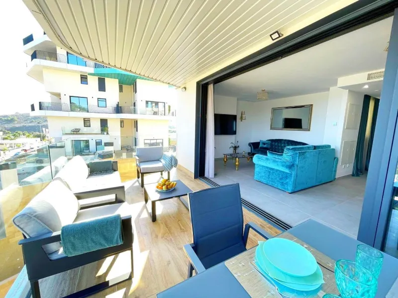 Modernos apartamentos nuevos en la orilla del mar Mediterráneo 🏖️