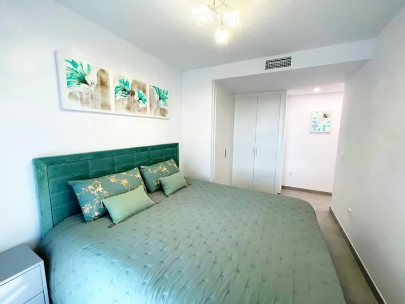 Modernos apartamentos nuevos en la orilla del mar Mediterráneo 🏖️