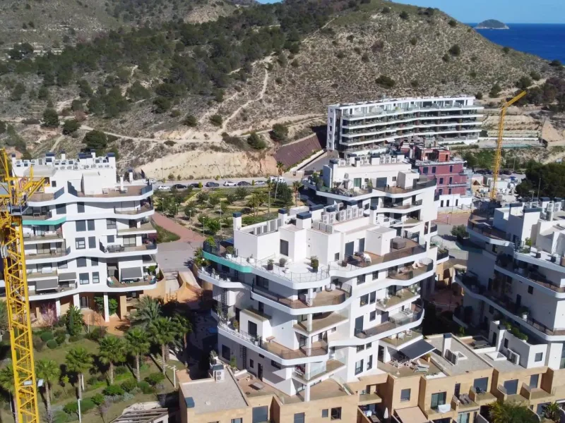 Modernos apartamentos nuevos en la orilla del mar Mediterráneo 🏖️
