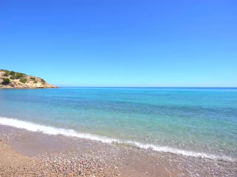Modernos apartamentos nuevos en la orilla del mar Mediterráneo 🏖️