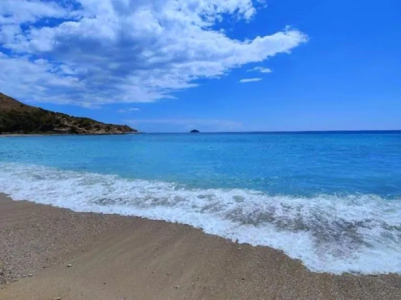 Modernos apartamentos nuevos en la orilla del mar Mediterráneo 🏖️