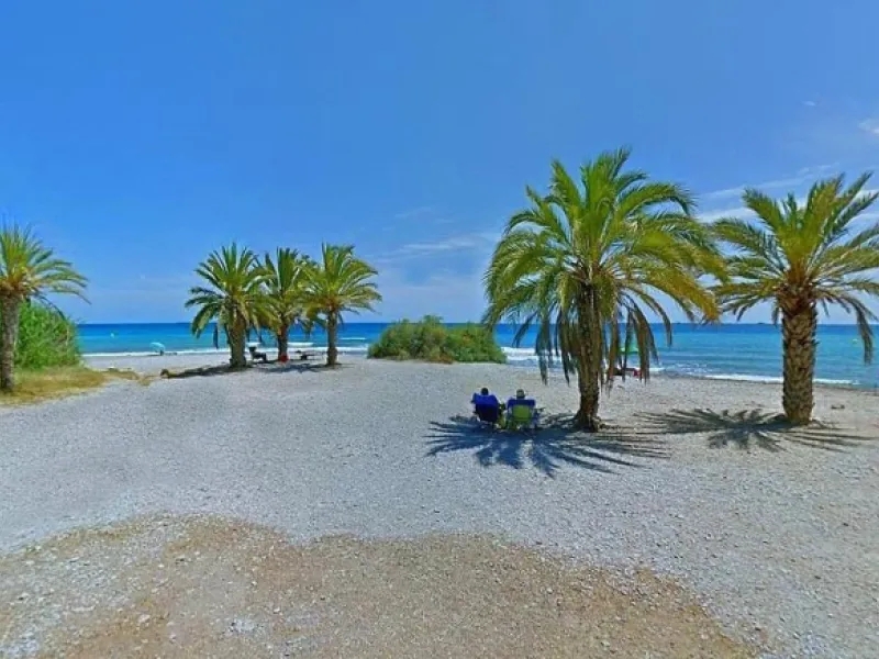 Modernos apartamentos nuevos en la orilla del mar Mediterráneo 🏖️