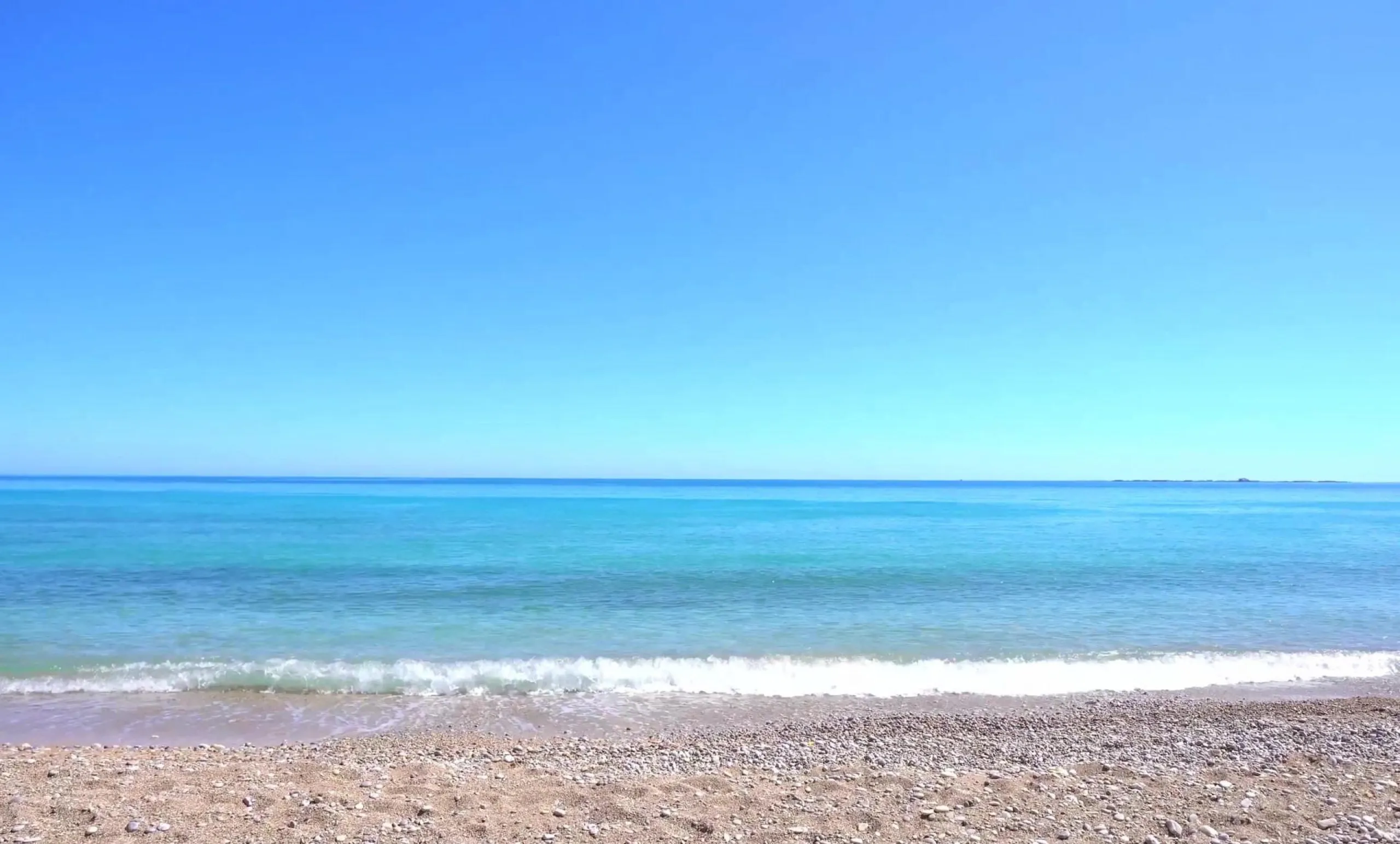 Modernos apartamentos nuevos en la orilla del mar Mediterráneo 🏖️