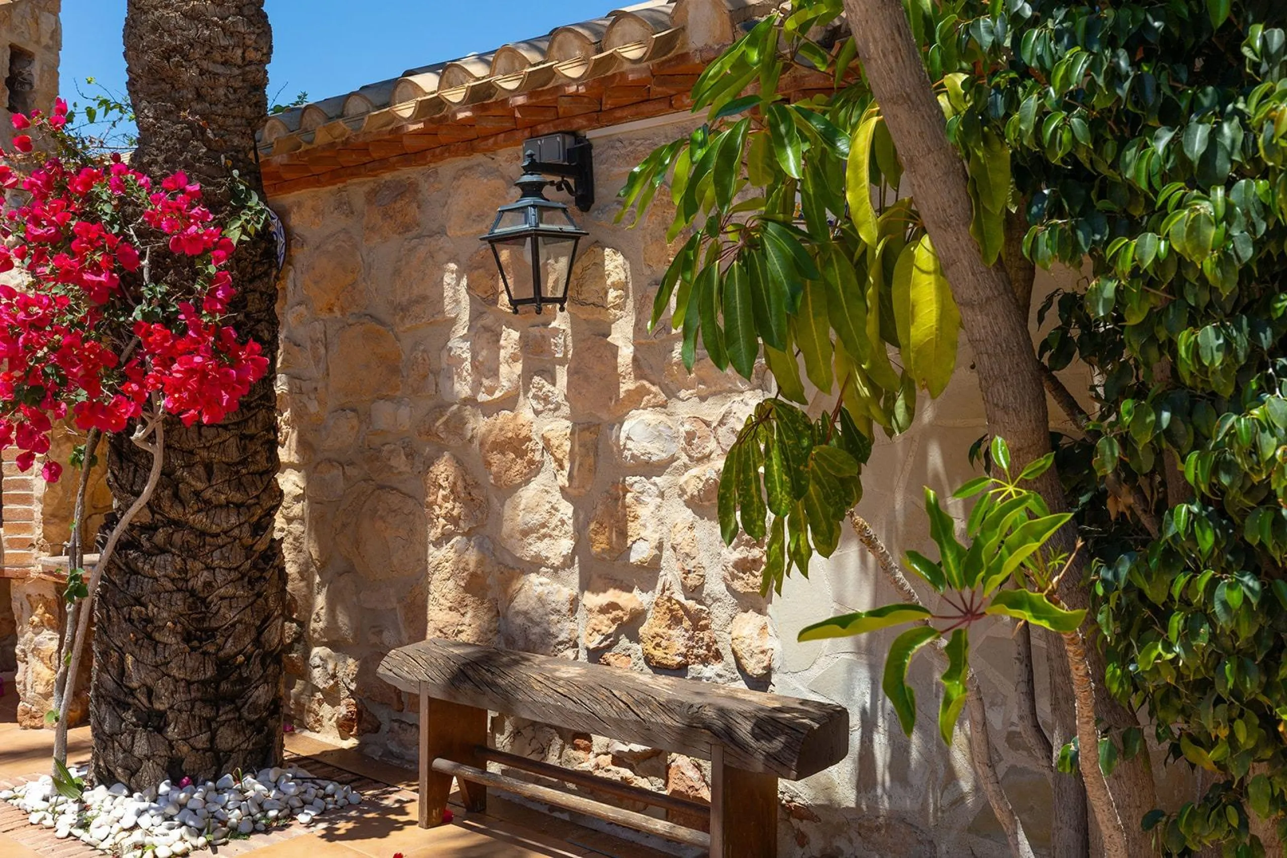 VILLA CON PISCINA PRIVADA EN PUNTA PRIMA CON PARCELA 540 M2. 4 DORM. 2 BAÑOS. 168 M2 DE CASA.