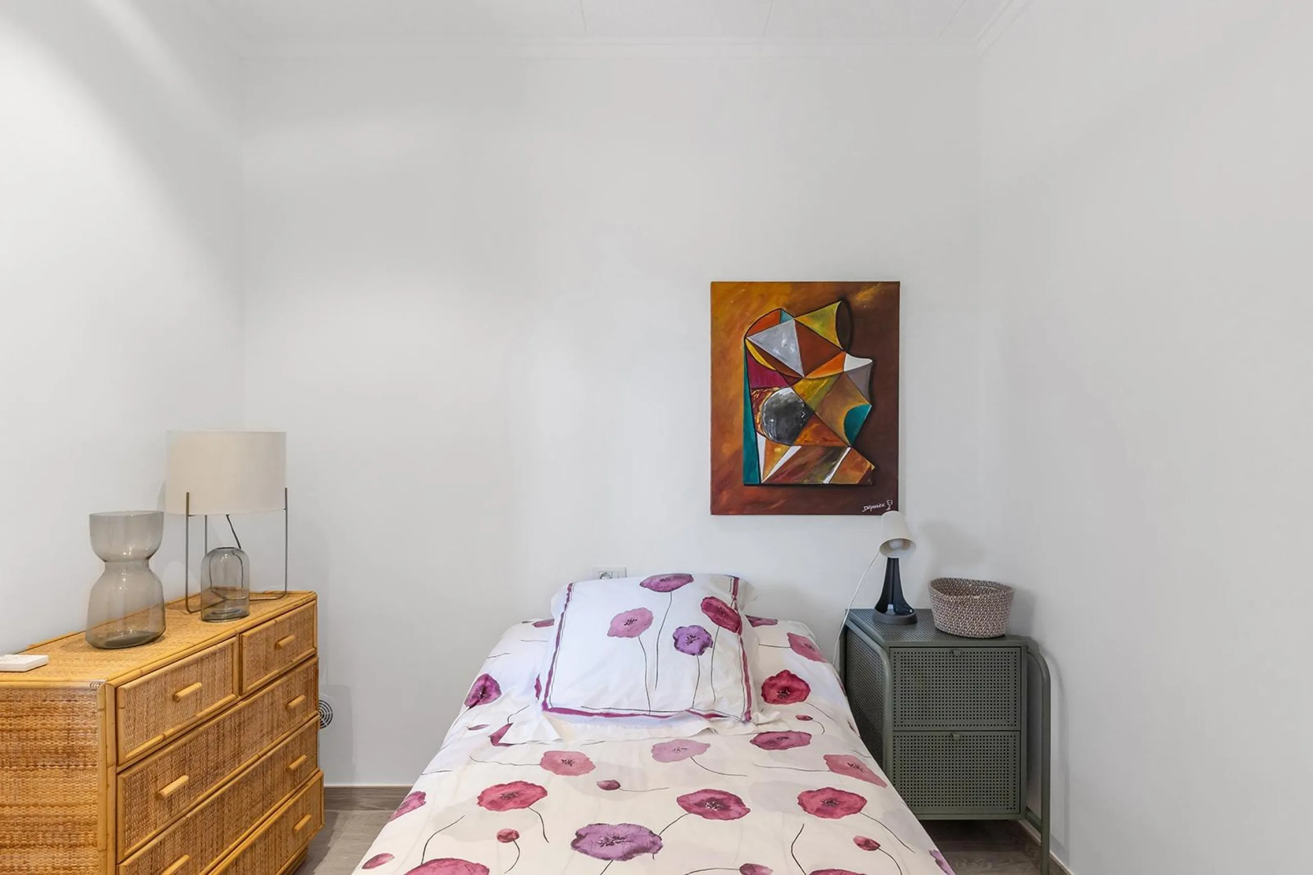 VILLA CON PISCINA PRIVADA EN PUNTA PRIMA CON PARCELA 540 M2. 4 DORM. 2 BAÑOS. 168 M2 DE CASA.