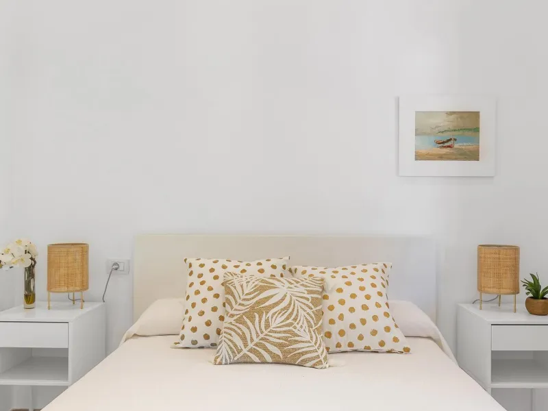 VILLA CON PISCINA PRIVADA EN PUNTA PRIMA CON PARCELA 540 M2. 4 DORM. 2 BAÑOS. 168 M2 DE CASA.