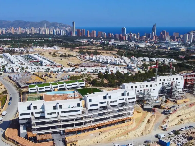 Ático Dúplex de Lujo en Finestrat con Vistas Espectaculares al Mar 🌴