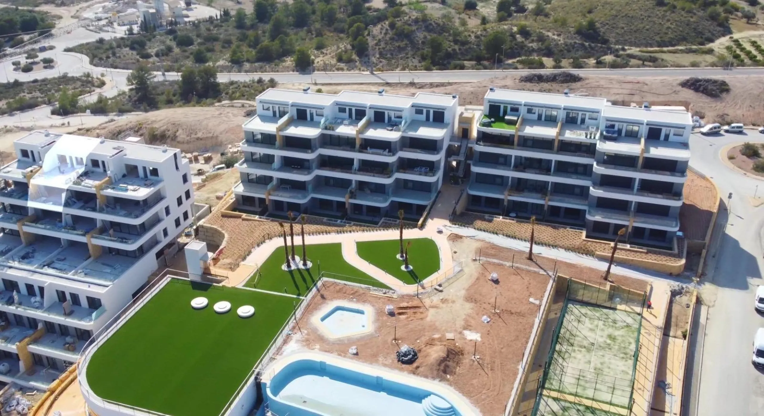 Ático Dúplex de Lujo en Finestrat con Vistas Espectaculares al Mar 🌴