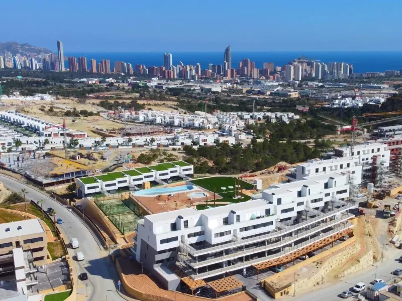 Ático Dúplex de Lujo en Finestrat con Vistas Espectaculares al Mar 🌴