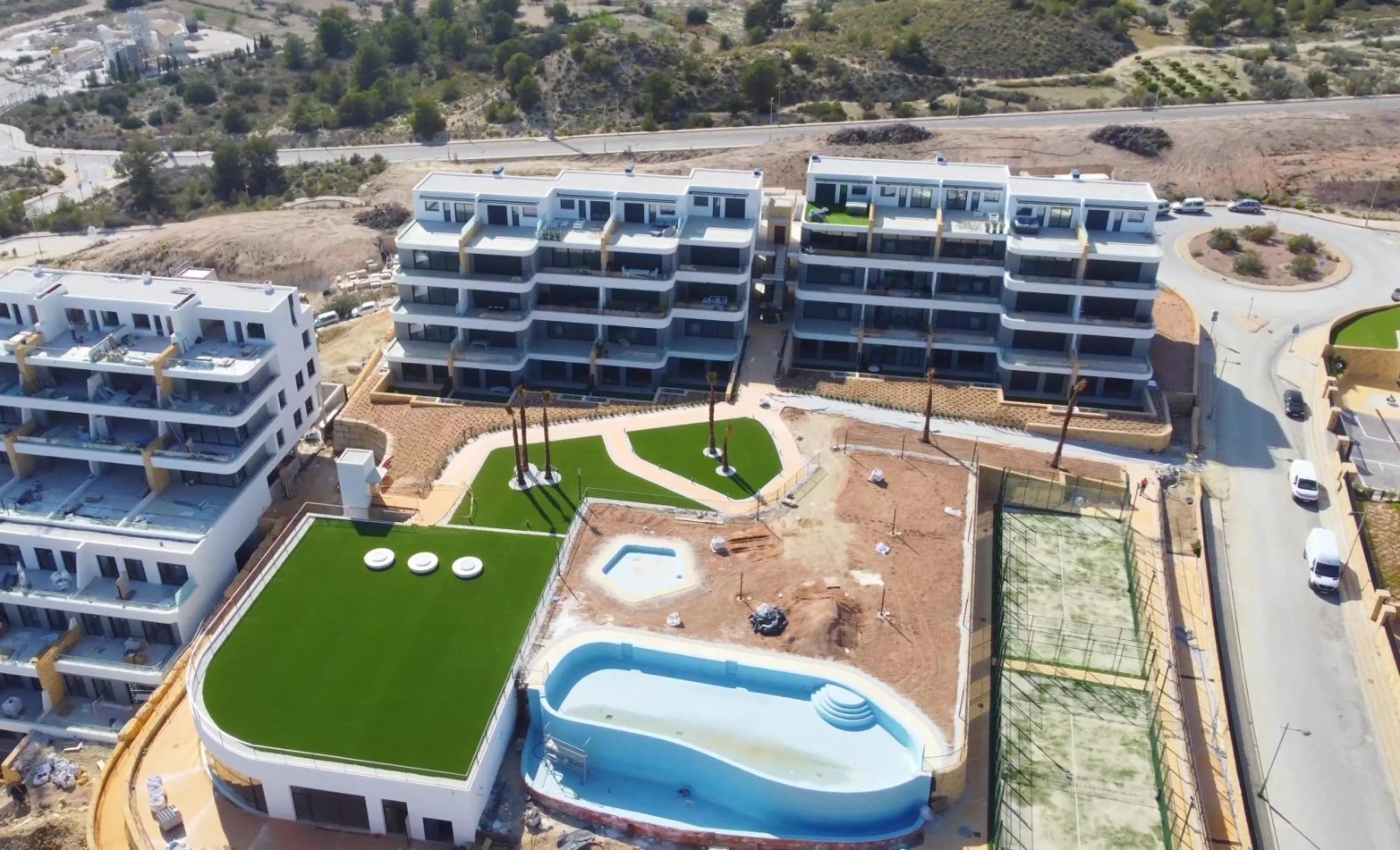 Ático Dúplex de Lujo en Finestrat con Vistas Espectaculares al Mar 🌴