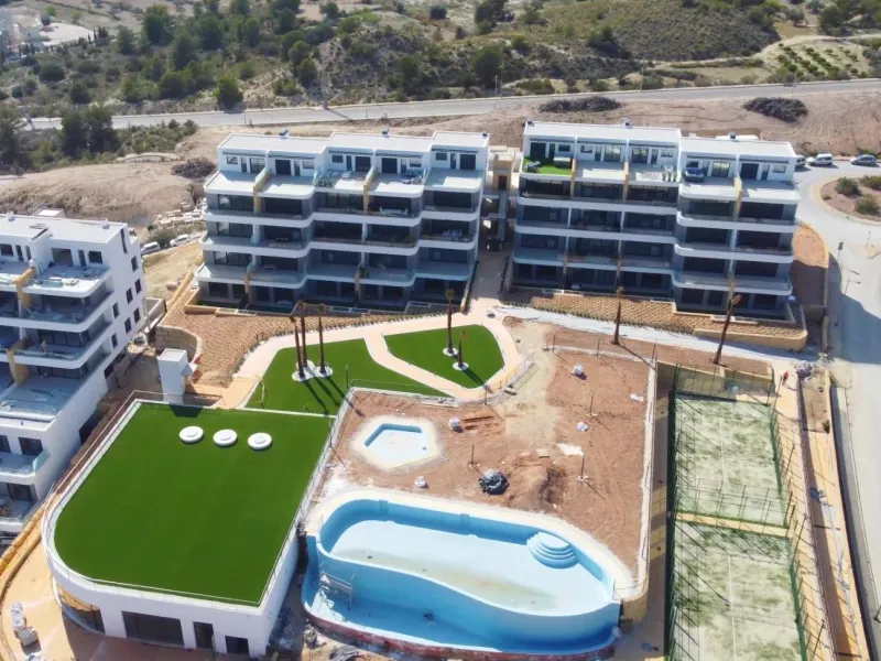 Ático Dúplex de Lujo en Finestrat con Vistas Espectaculares al Mar 🌴