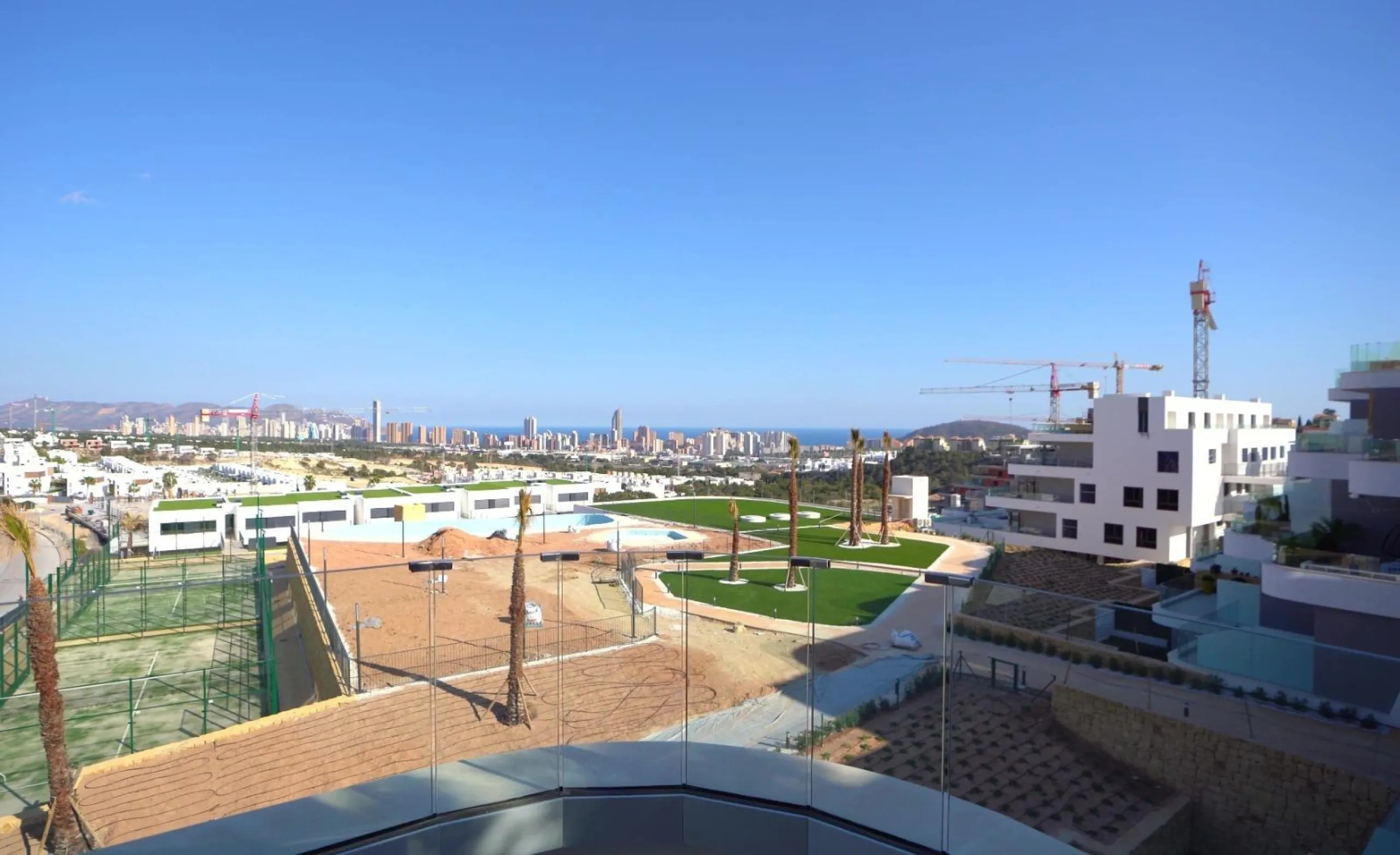 Ático Dúplex de Lujo en Finestrat con Vistas Espectaculares al Mar 🌴