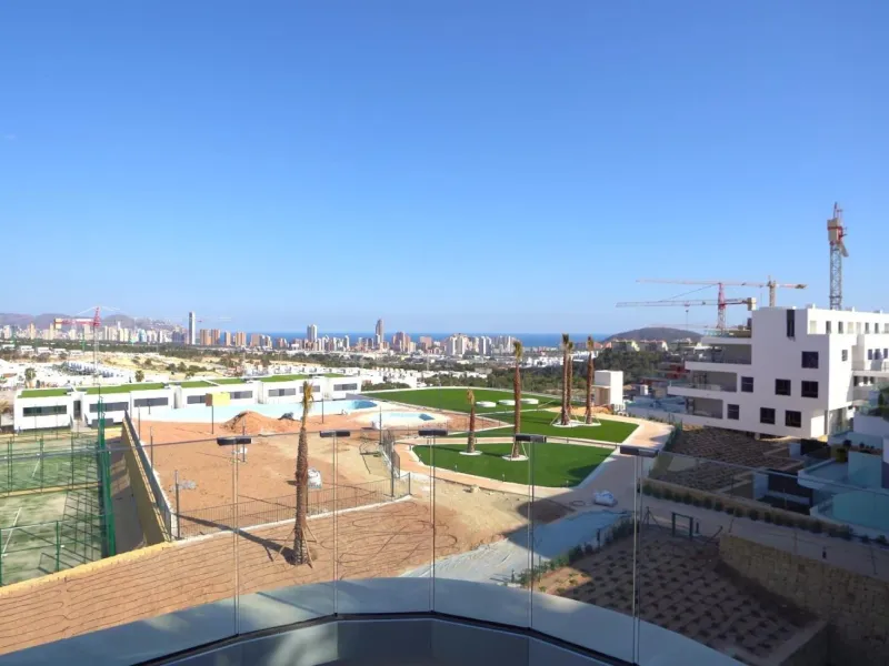 Ático Dúplex de Lujo en Finestrat con Vistas Espectaculares al Mar 🌴