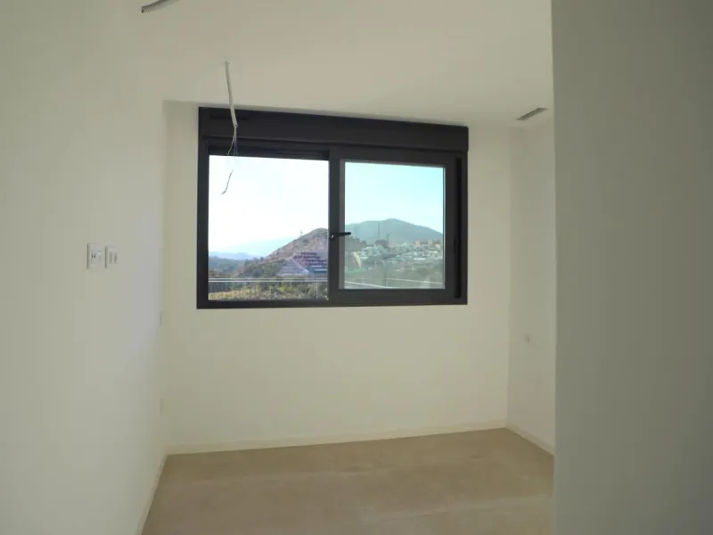 Ático Dúplex de Lujo en Finestrat con Vistas Espectaculares al Mar 🌴