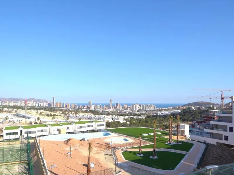 Ático Dúplex de Lujo en Finestrat con Vistas Espectaculares al Mar 🌴