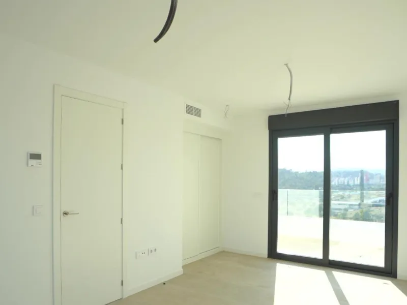 Ático Dúplex de Lujo en Finestrat con Vistas Espectaculares al Mar 🌴